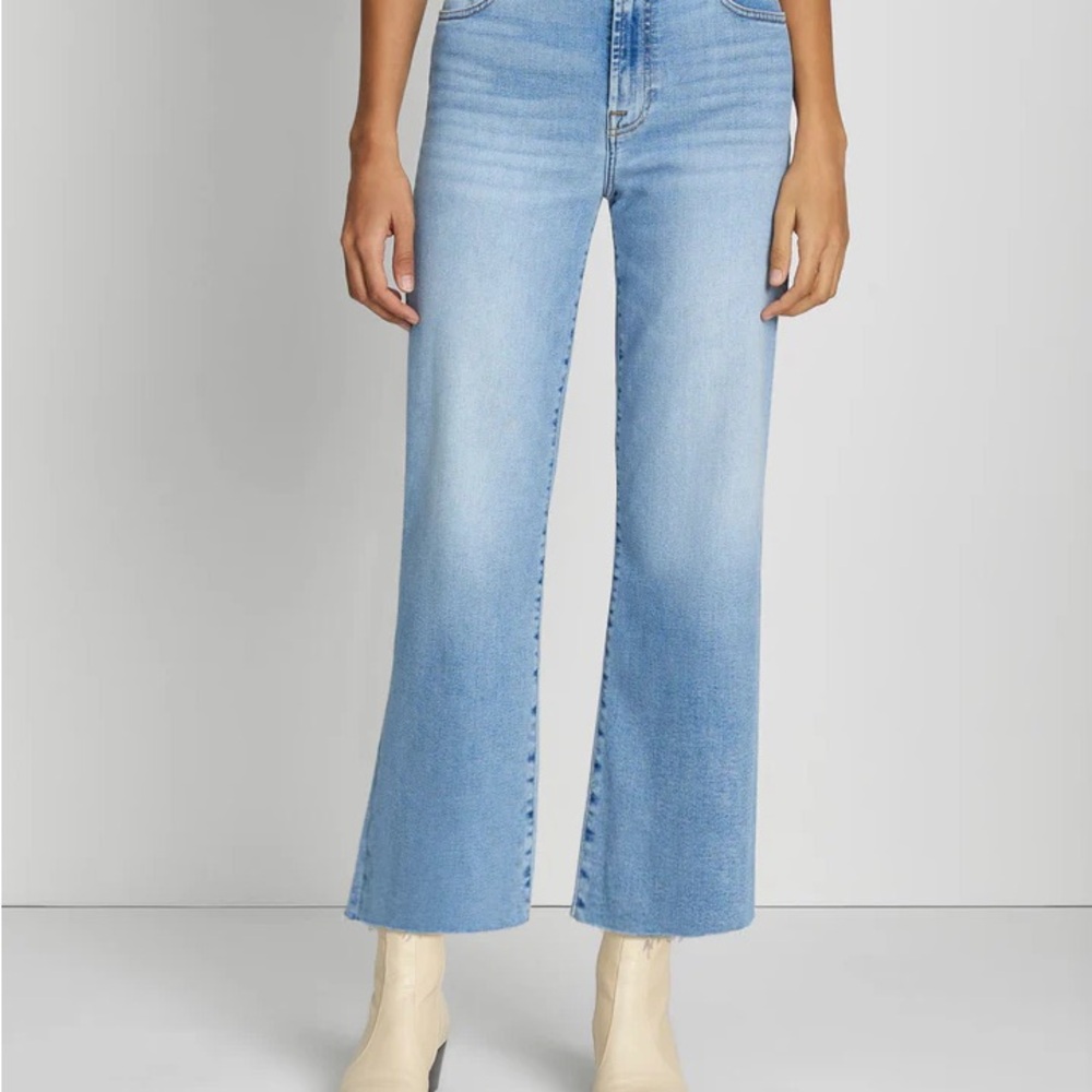 7 For All Mankind  - Cropped Alexa - 29 - New without tags - Etienne